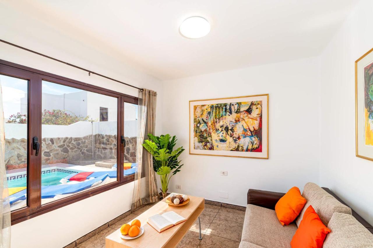 Villa Margarita By Villa Plus Tías Extérieur photo